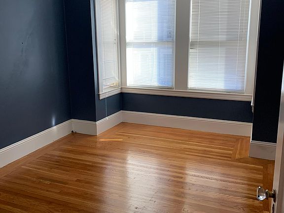 3rd image of 646 Greenwich St