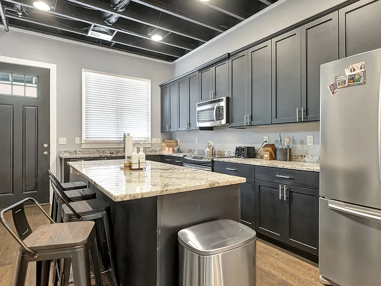 1306 Barristers Ct — Photo 5
