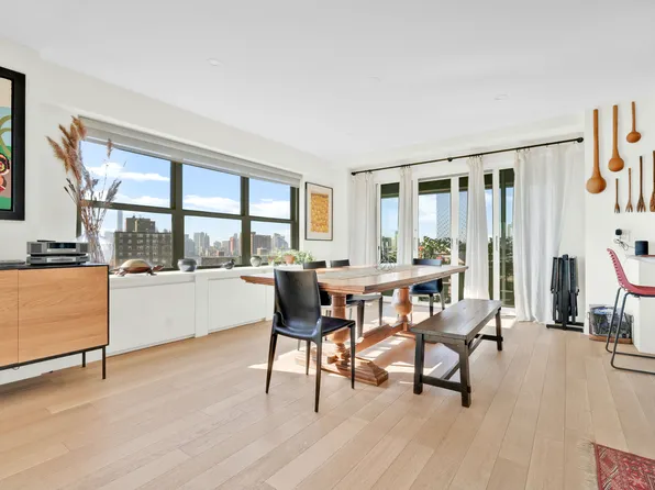 268 East Broadway image 5 of 38