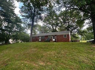 242 Ries Rd #1, Ballwin, MO 63021