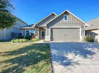 136 Finley St, Hutto, TX 78634