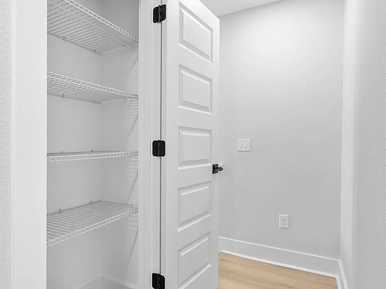 710 Dale Pl #3 — Photo 26