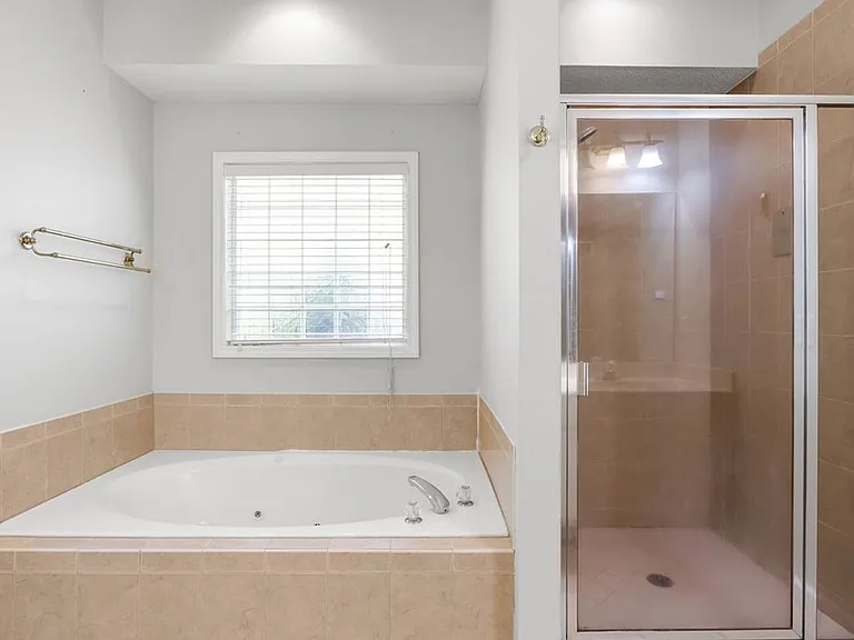 585 Cecily Dr — Photo 20