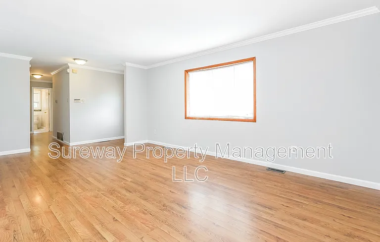 534 Pardee Blvd — Photo 3
