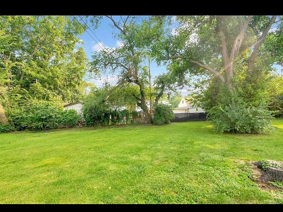 4th image of 9546 Bataan Dr #9548