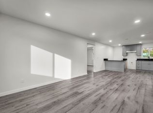 5844 1/2 Denver Ave #A, Los Angeles, CA 90044