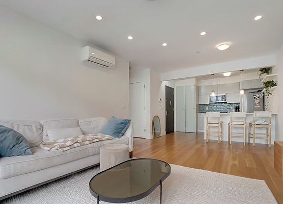3rd image of 767 Bergen St #2A