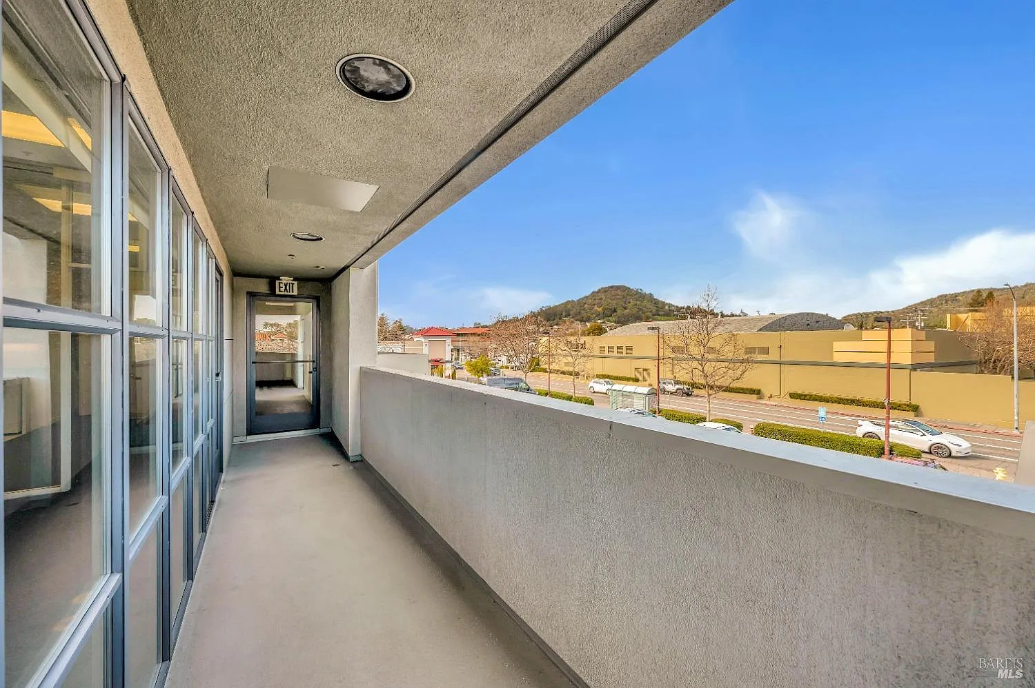 2 bed, 1074 sqft, $1,500 — Photo 3