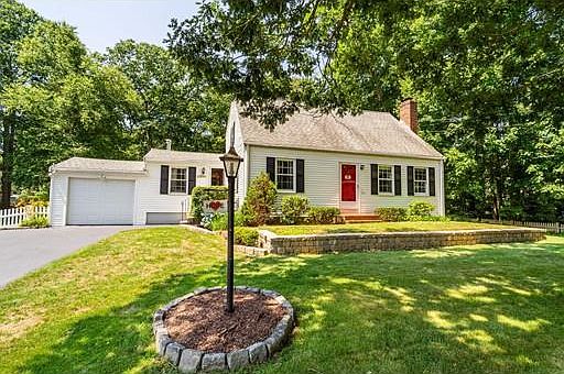 1st image of 317 Woodland Dr
