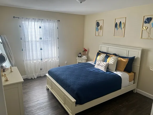 Spring Lake Village Apartments — Photo 28