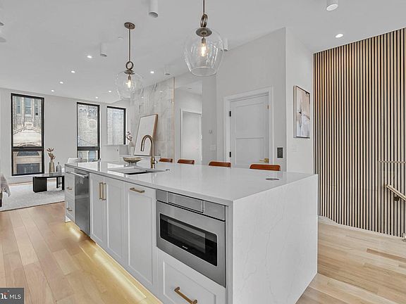4th image of 1100 Webster St #4