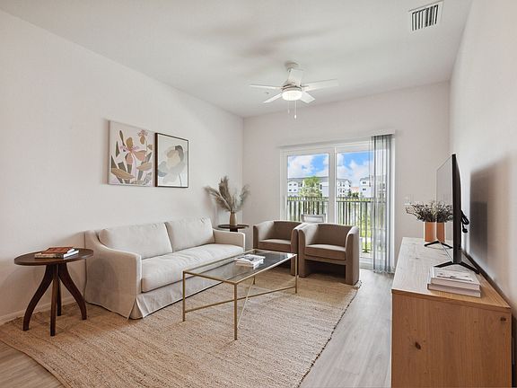 3rd image of 4116 Sunny Aspen Cir #1-405