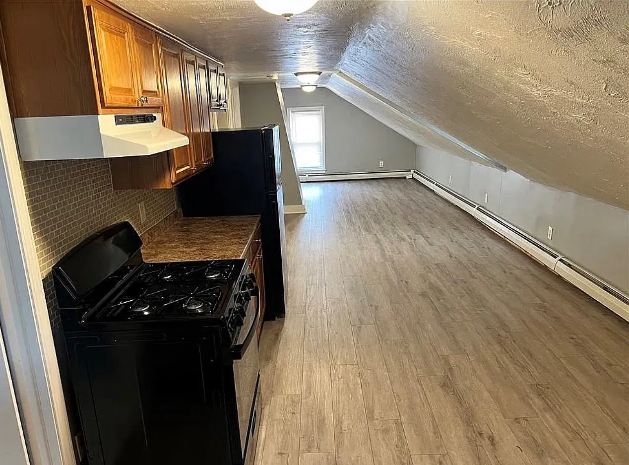 2 bed, $1,550 — Photo 1