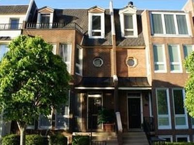 181 Kensington Dr, Fort Lee, NJ, 07024
