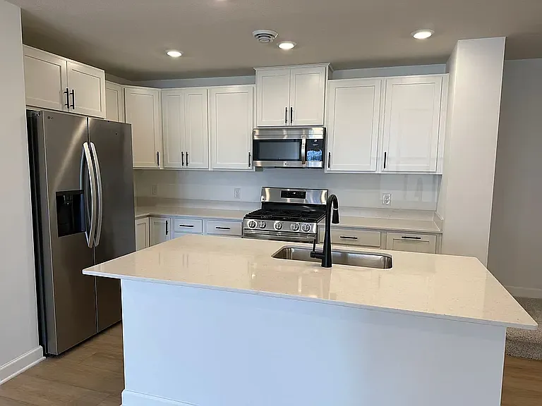 21610 Magnolia Way — Photo 3
