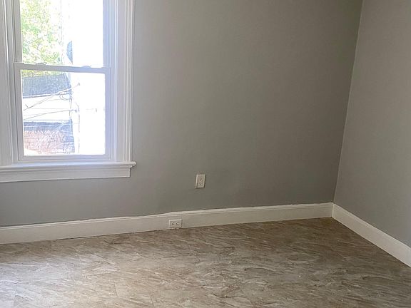 5th image of 74 Baldwin Ave Floor 2