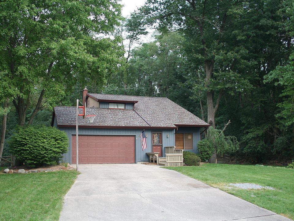 1st image of 4185 Lancashire Dr