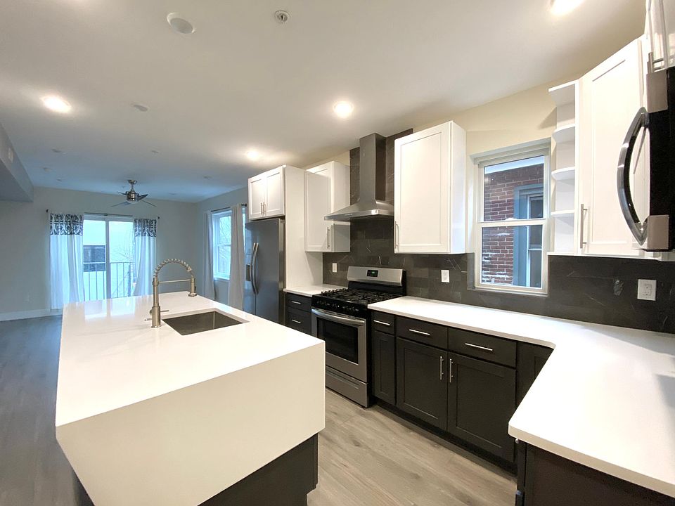 1st image of 1413 N Front St Floor 3