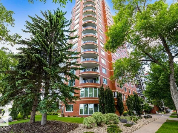 10010 119th St NW #1602, Edmonton, AB T5K 1Y8
