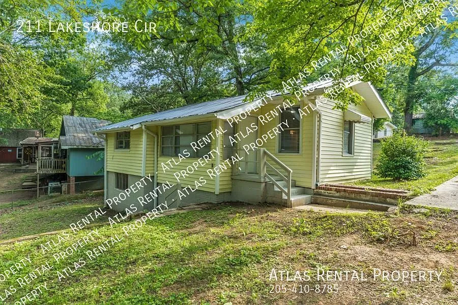 Now Accepting Section 8 Vouchers! Charming 2BR in Adamsville Granite Kitchen, Bonus Room, Pet-Fri... — Photo 3