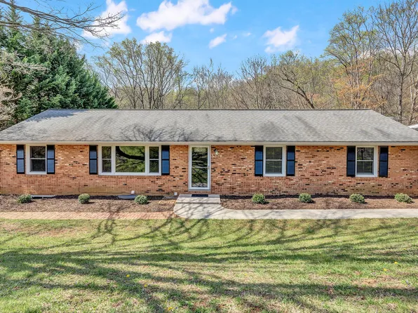 3314 Longhorn Rd, Roanoke, VA 24018