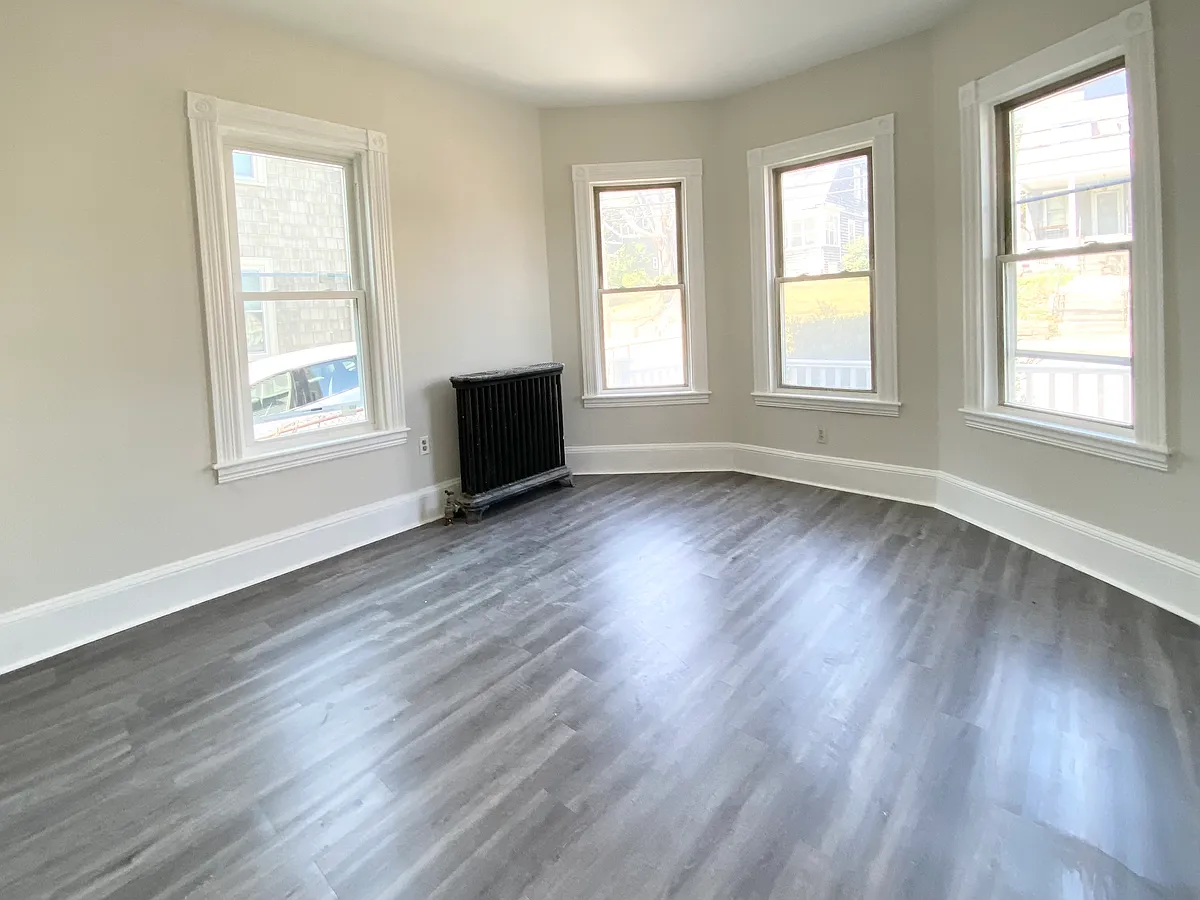 Building Photo - 189 Whitwell St #1