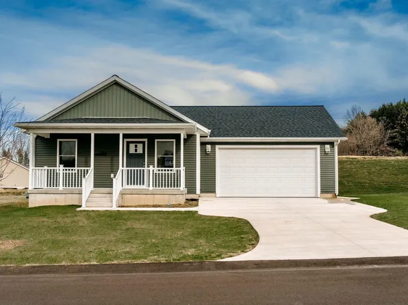 264 Willowside Dr, Shelby, MI 49455