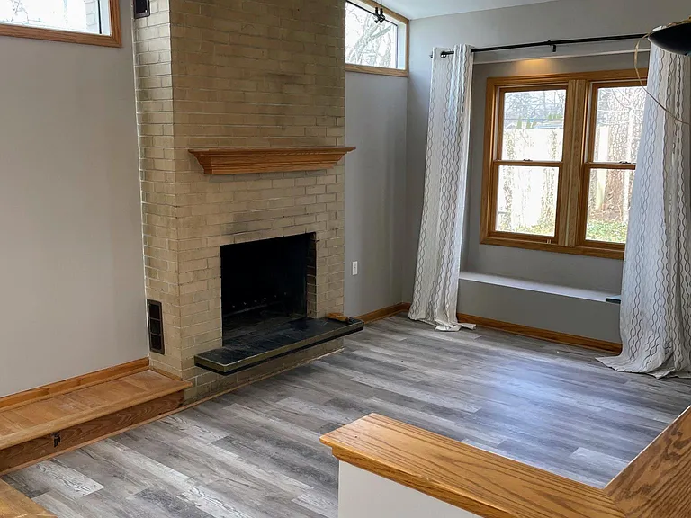 126 Meadowbrook Ln — Photo 7