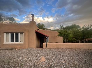 1668 Cerro Gordo Rd, Santa Fe, NM 87501