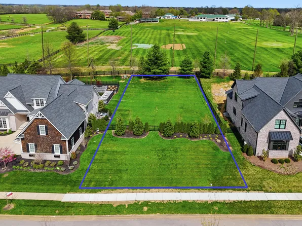 3092 Bobwhite Trl, Lexington, KY 40509