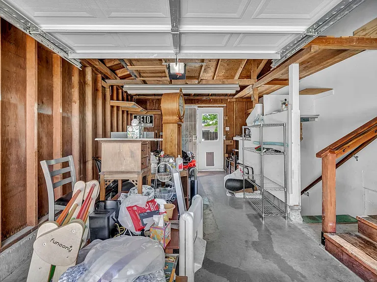 620 Belgrave Ave — Photo 35