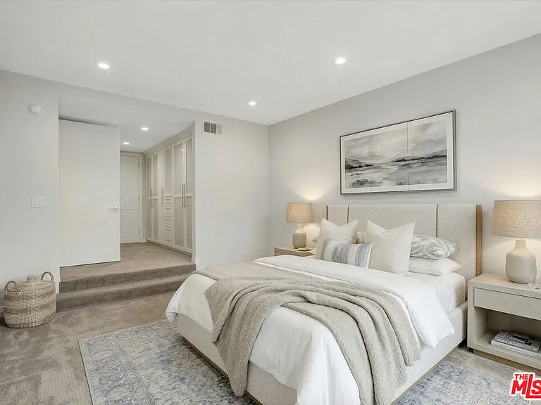 1260 S Beverly Glen Blvd #304 — Photo 16