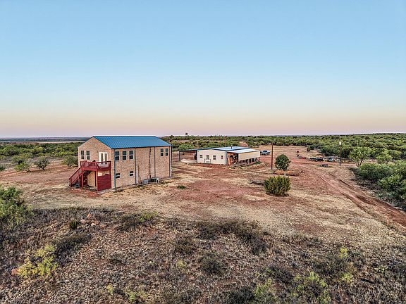 3rd image of 1296 County Road 368