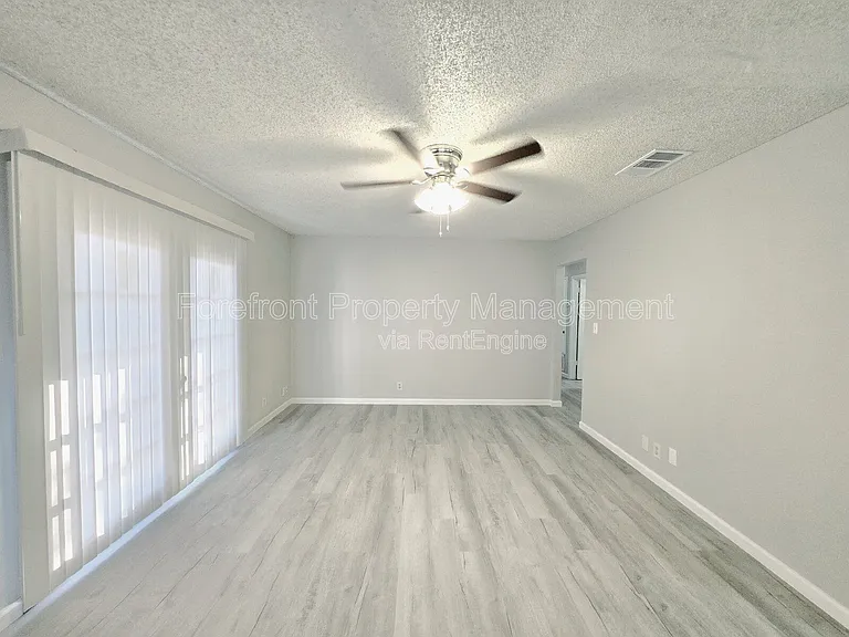 5507 Roanwood — Photo 5
