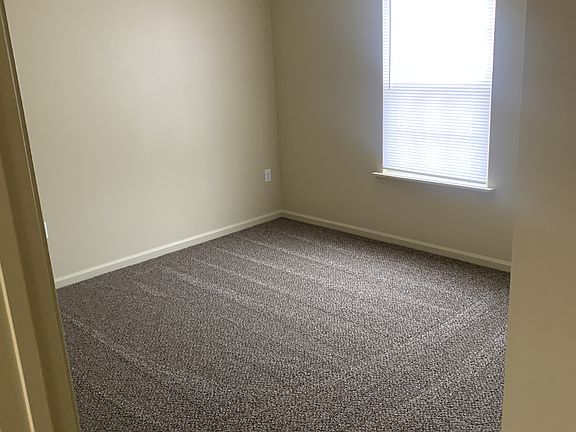 3rd image of 1000 W Hoadley Rd APT 1C