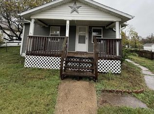 205 N Plum St, De Soto, IL 62924