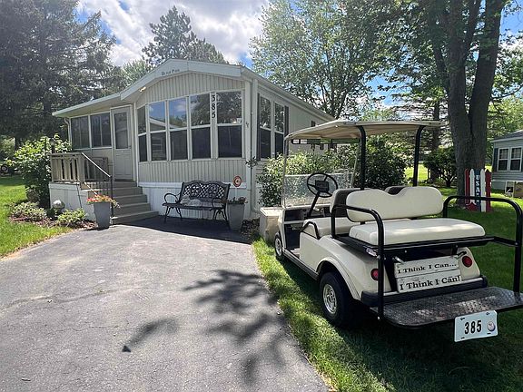 5th image of 385 Skyline Dr