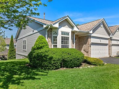 840 Veridian Way #840, Cary, IL 60013 | Zillow