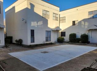 11049 Albury Dr, Houston, TX 77096