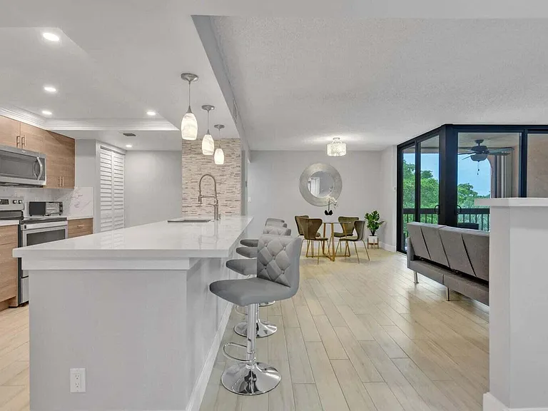 955 Dotterel Rd — Photo 16