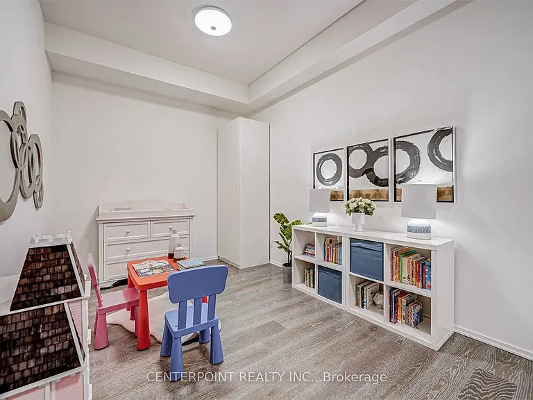 1 Bloor St E #515 — Photo 24