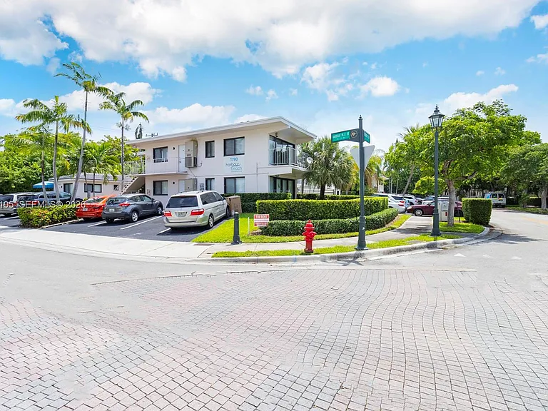 1790 Harbour Inlet Dr #2A — Photo 2
