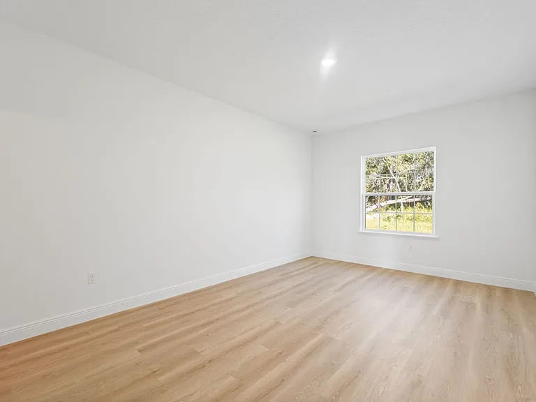 3995 SW 134th St — Photo 3