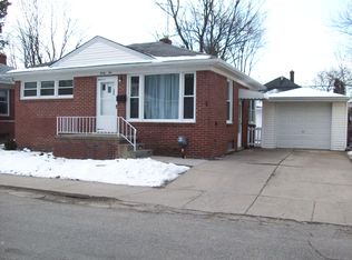 35 Hollywood Ct, Mount Clemens, MI