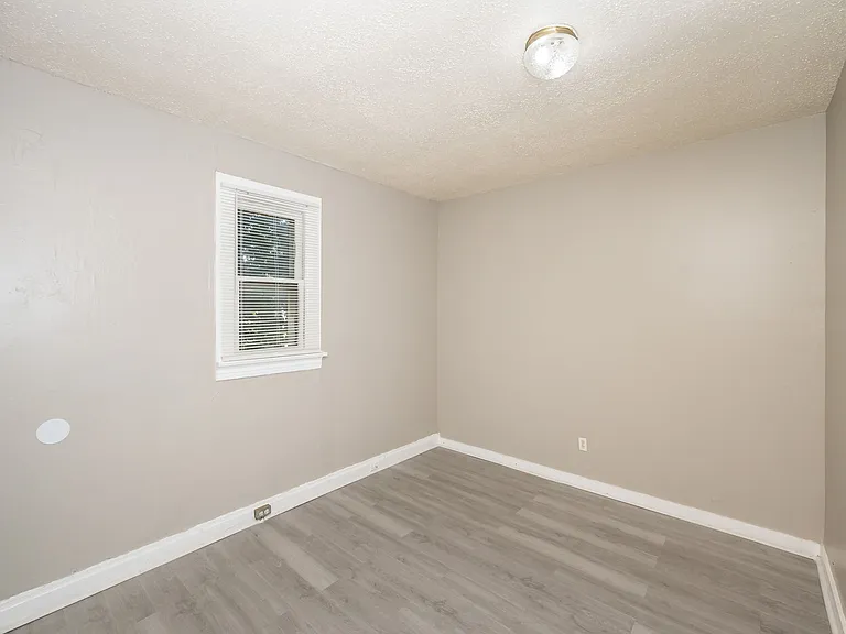 7044 Beulah Ave — Photo 3