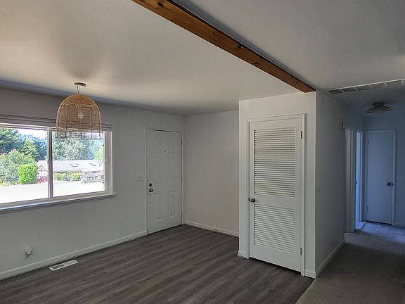 4th image of 2418 138th Ave SE