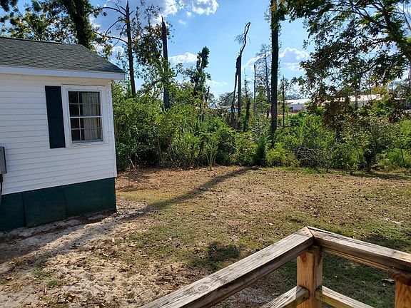 5th image of 3037 6th St