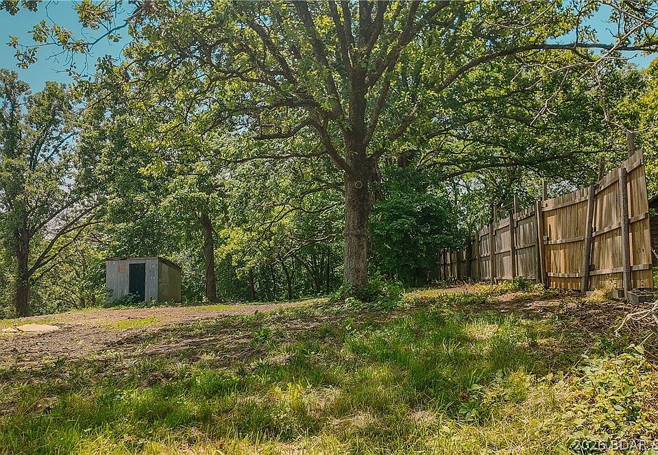 1st image of 17880 Old Rd W