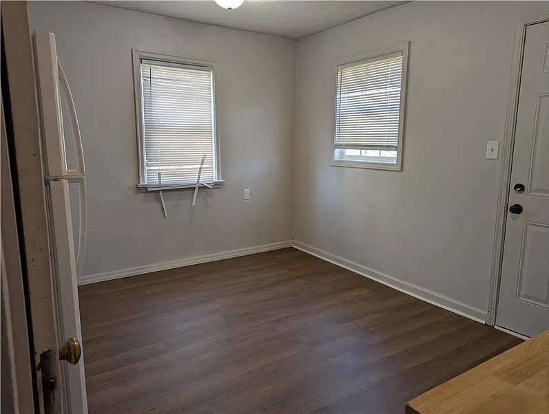2 bed, 812 sqft, $1,100 — Photo 4