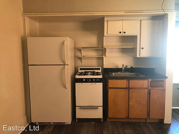 2nd image of 278 Air St APT 2